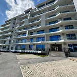 Apartment On Premium Mamaia