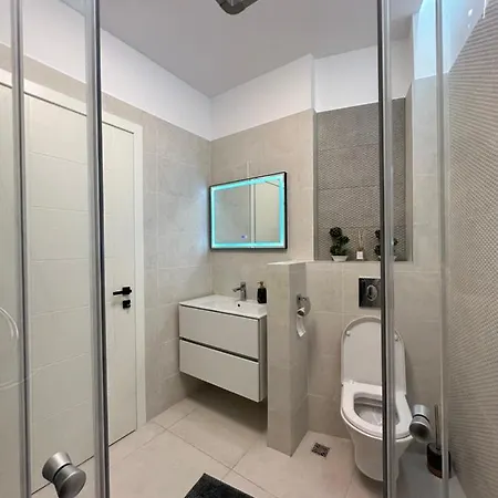 Apartment On Premium